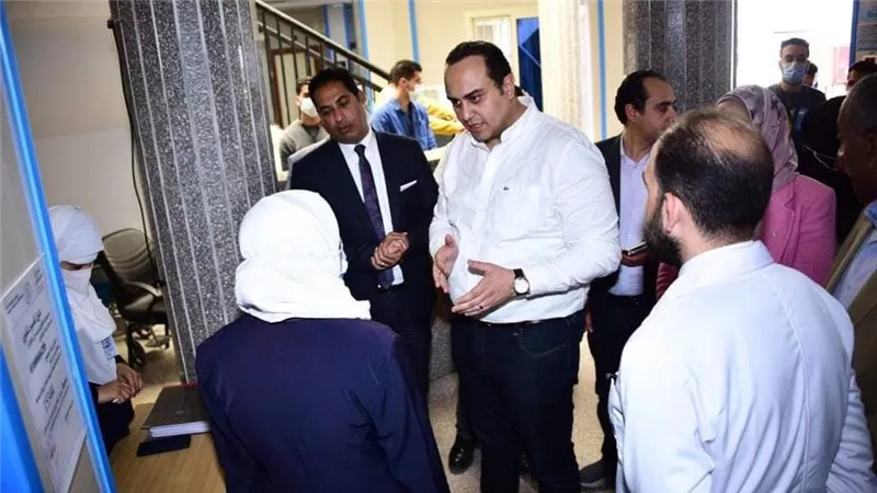 رئيس هيئة الرعاية الصحية يتفقد الخدمات الطبية في مدينة الطور من الوحدات والمستشفيات