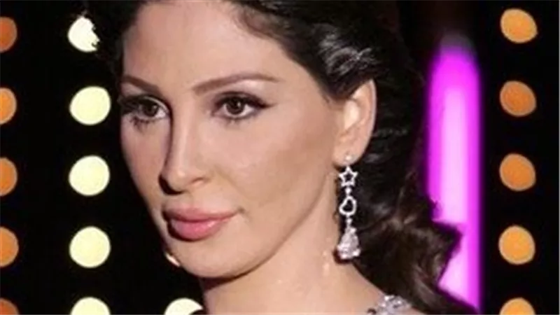 بسبب أغنية “من أول دقيقة”.. كيف أثارت الفنانة اللبنانية إليسا الجدل على مواقع التواصل؟