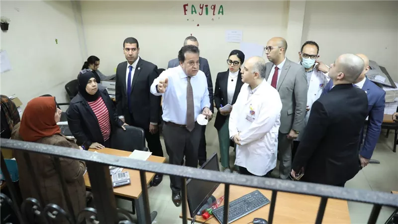 وزير الصحة يبحث مع مدير ونواب المعهد القومي للقلب وضع خطة تطوير للمنشأة بالكامل 