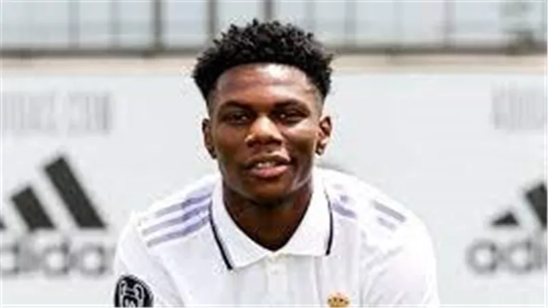 حقيقةاهتمام عدة أندية إنجليزية بالتوقيع مع نجم خط وسط فريق ريال مدريد Real Madrid أوريلين تشواميني 