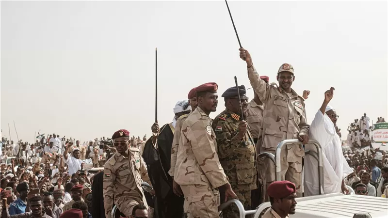 عاجل.. قوات الدعم السريع تعلن إحكام السيطرة على القصر الجمهوري (فيديو)