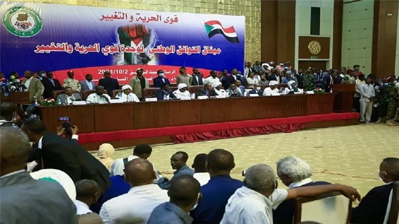  السودان.. قوى الحرية والتغيير تدعو الجيش والدعم السريع لإيقاف المواجهات