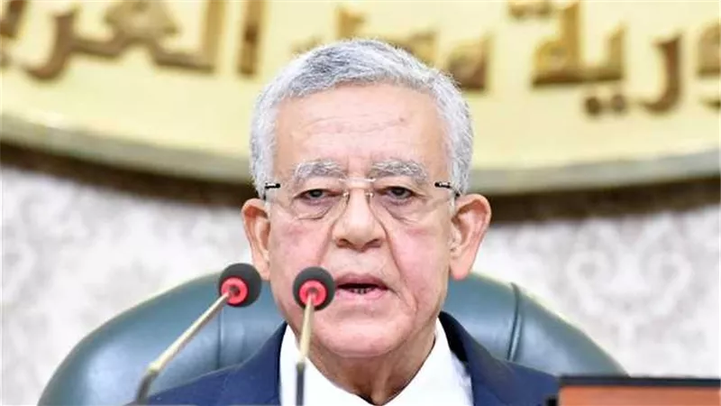 خلال كلمه له أمام الجلسة العامة.. رئيس مجلس النواب المصري يعلق على الأزمة بالسودان