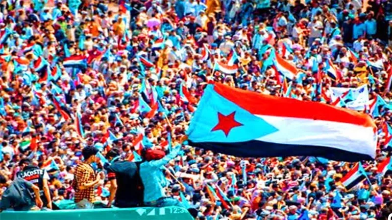 قصة احتفالين في مايو بين الشماليين والجنوبيين في ٢١ و٢٢ مايو بين التناقض والانقسام