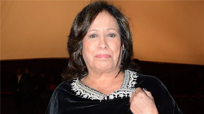 ممثلة ومذيعة وكاتبة كويتية... من هي حياة الفهد؟ (مشوارها)