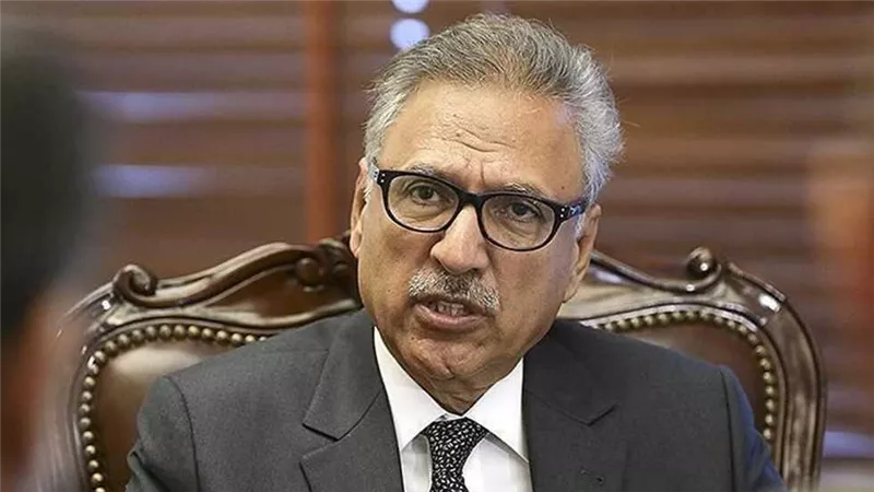 الرئيس الباكستاني يعيّن أنوار الحق رئيسًا لحكومة تصريف الأعمال