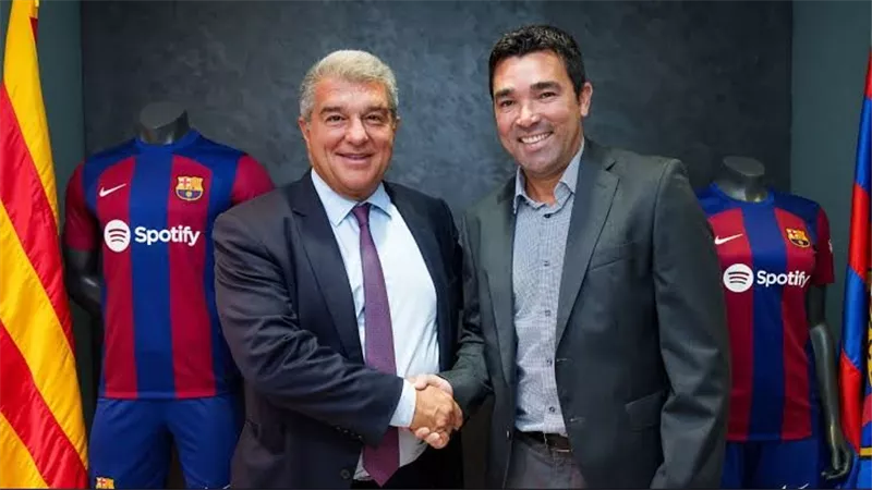رسميًا.. برشلونة يُعلن تعيين ديكو مديرا رياضيا للنادي
