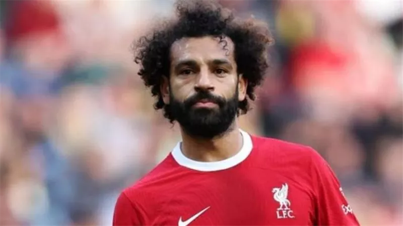 قبل غلق باب الانتقالات.. إعلامى سعودي يُجيب على السؤال الصعب.. هل ينصم محمد صلاح لنادي الاتحاد السعودي؟