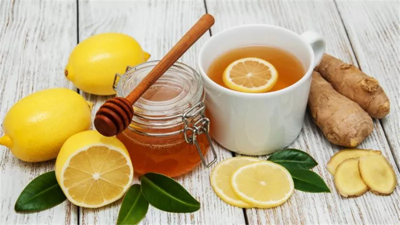 فوائد الزنجبيل مع الليمون للحلق والصدر.. مشروب صحي صيفًا وشتًاء لهذه الأسباب