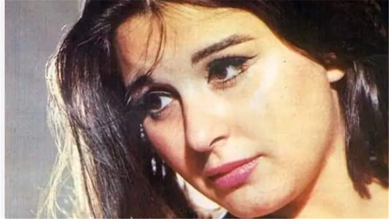 كم عدد زيجات سعاد حسني؟ ( أسرار وحكايات في حياة السندريلا)