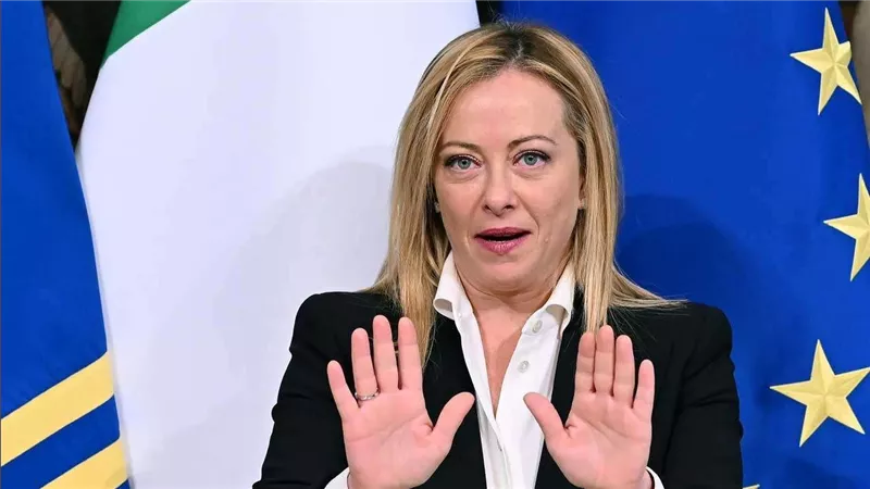 إيطاليا تنفي توقيع عقود مع شركة سبيس إكس المملوكة لإيلون ماسك 