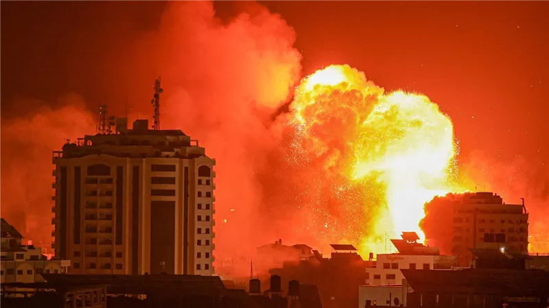 غزة الآن.. استشهاد 60 فلسطينيًا وإسرائيل تُعلن مُهاجمة 320 هدفًا