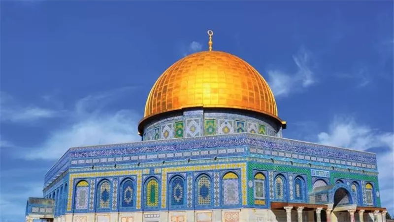 ما هي قبة الصخرة إحدى أهم المعالم الإسلامية في العالم؟ (تواريخ تهمك)