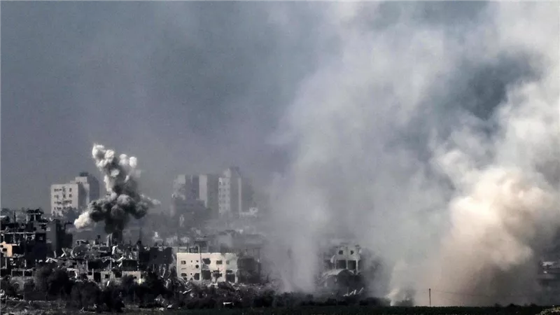 غزة الآن.. عدد الشهداء يصل إلى 8300 شخص 