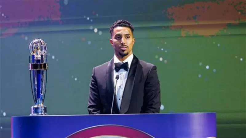 تقارير: سالم الدوسري يتوج بجائزة أفضل لاعب في آسيا 2025