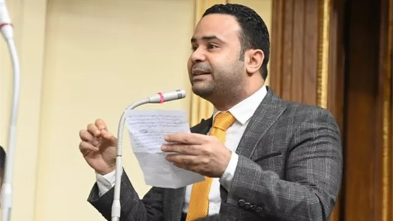 محمود بدر لـ 