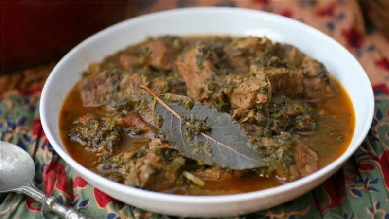 طريقة عمل السبانخ بالصور والخطوات.. أكلة مصرية مفيدة