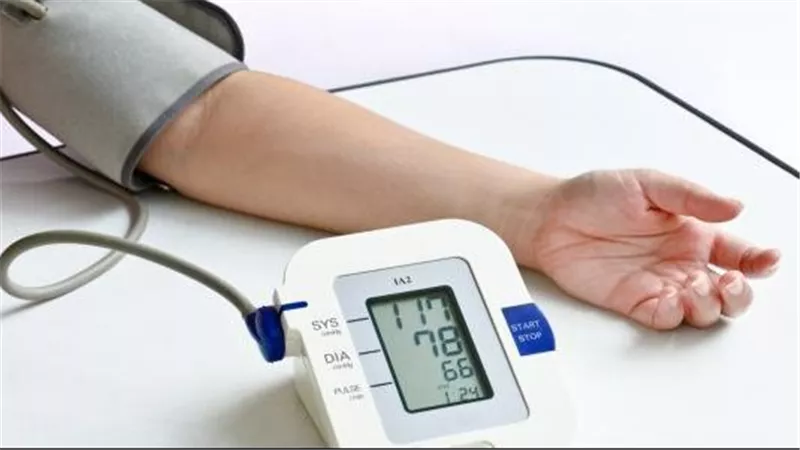 ماذا نأكل عند انخفاض الضغط.. 5 نصائح ذهبية لا تفوتك