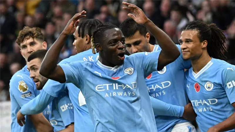 دي بروين بديلا.. جوارديولا يعلن تشكيل مانشستر سيتي لمواجهة إيفرتون بالدوري الإنجليزي