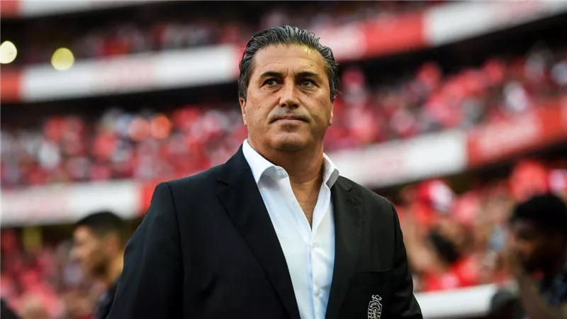 قاد الأهلي والهلال وعمل في الملكي.. من هو بيسيرو مدرب الزمالك المنتظر؟