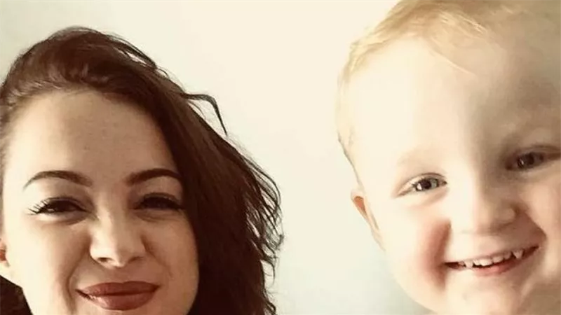 «بوروفيريا».. ما حقيقة وجود مرض يُسمى بمتلازمة مصاص الدماء؟