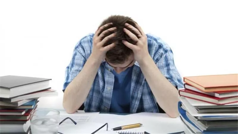 كيف تؤثر الضغوطات النفسية على الصحة الجسدية للأفراد؟