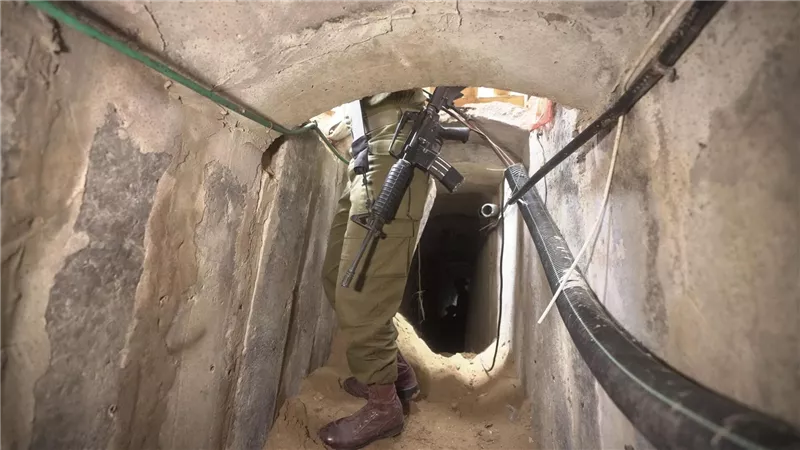 النفق العملاق بقيادة السنوار.. اكتشاف غير متوقع لإسرائيل في غزة (فيديوهات وتفاصيل مثيرة)
