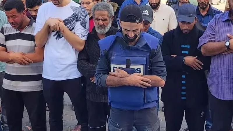 وسائل إعلام إسبانية تنضم إلى حملة دولية للتنديد بالعنف ضد الصحفيين فى غزة