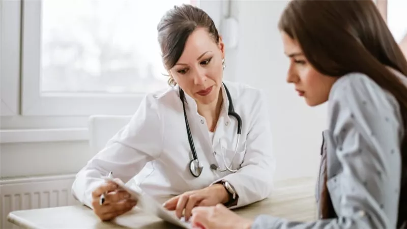 سبب الالتهابات المهبلية المتكررة وكيفية علاجها.. احذري 6 أسباب محتملة