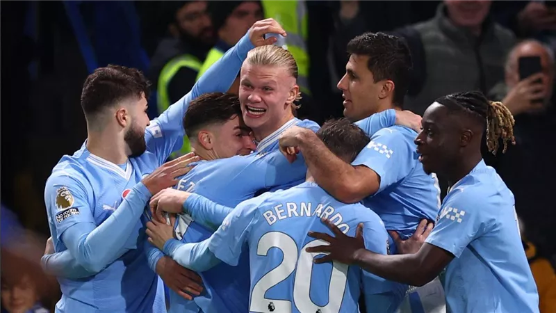مانشستر سيتي يستضيف برينتفورد أملا في اللحاق بركب القمة بالدوري الإنجليزي
