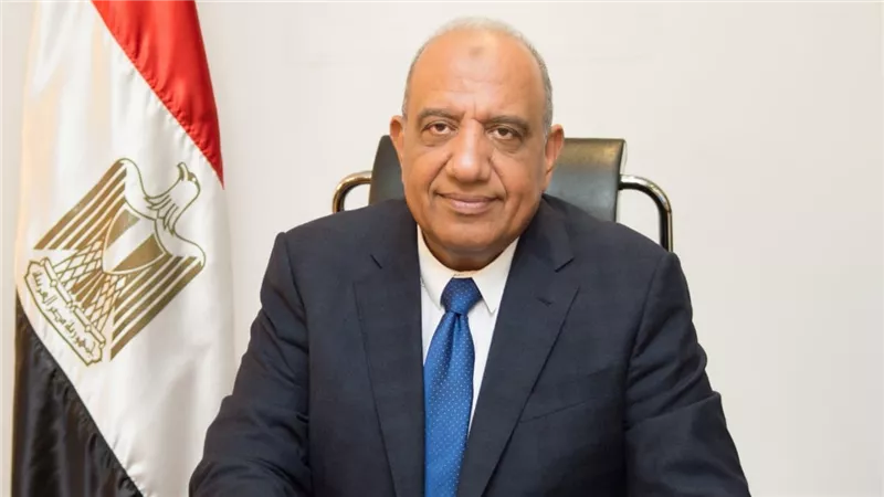 مصر.. وزير قطاع الأعمال العام يستعرض مؤشرات أداء القابضة للأدوية