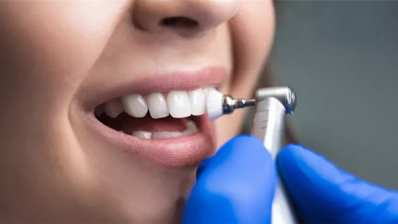 هل يؤلم تركيب الأسنان؟.. لا تخش زيارة الطبيب 