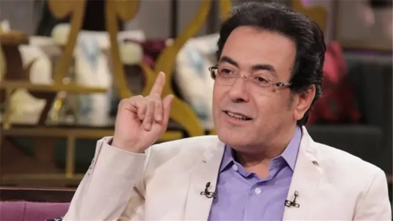 خيري رمضان يوجه رسالة للعرب الموجودين بمصر