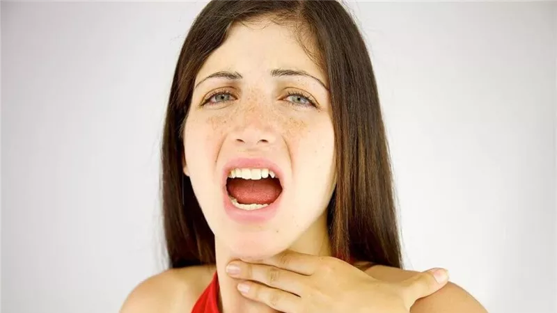 علاج بحة الصوت بالأعشاب.. 6 وصفات سحرية للتخلص من الالتهاب سريعًا