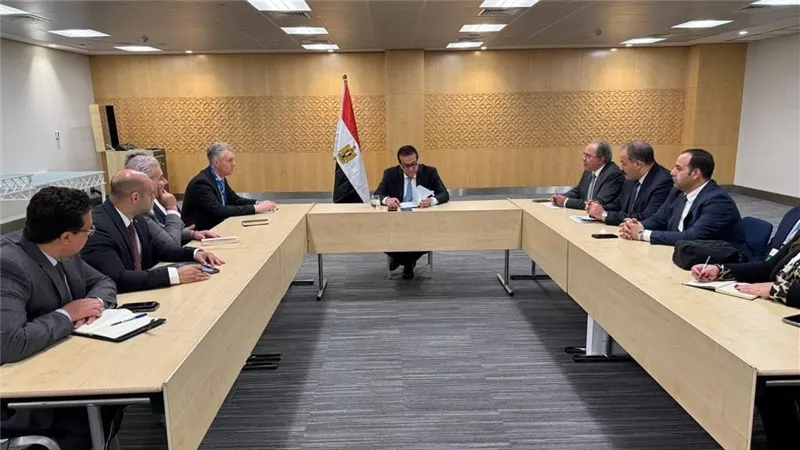 تعاون بين مصر وشركة «فيليبس» لدعم المنشآت الصحية الخضراء