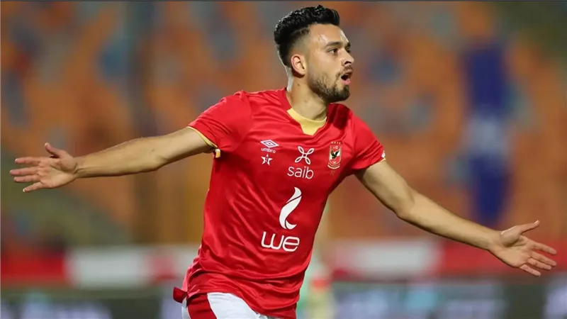 المصري البورسعيدي يعلن ضم مهاجم الأهلي صلاح محسن