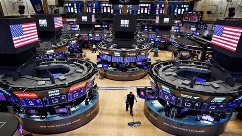 مؤشرات الأسهم الأمريكية تفتتح تعاملاتها على ارتفاع