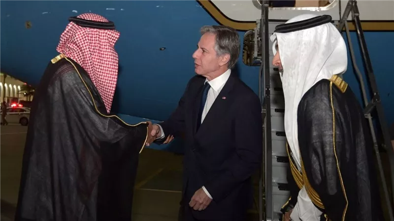 بحثًا عن مخرج لأزمة غزة.. بلينكن يزور السعودية ضمن جولته بالشرق الأوسط