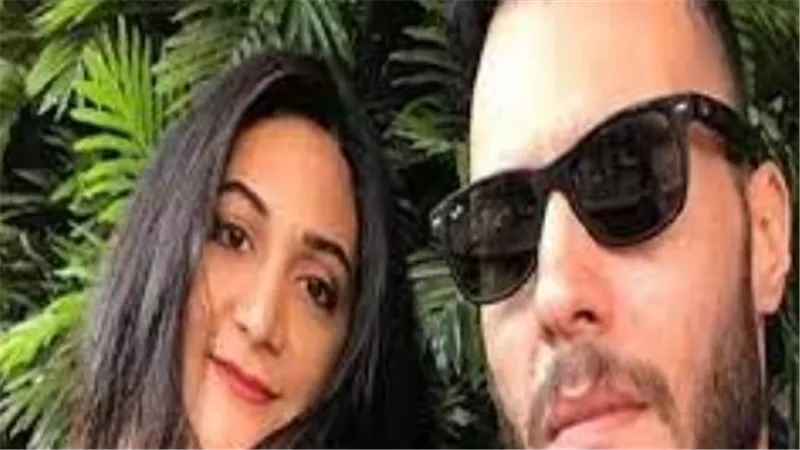  بعد تصدرهما التريند.. ما هي حقيقة طلاق أمير عيد وزوجته ليلى الفاروق؟