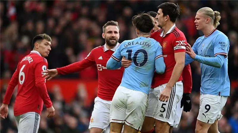 التشكيل الرسمي للمواجهة المرتقبة بين مانشستر سيتي ومانشستر يونايتد في نهائي كأس الاتحاد الإنجليزي
