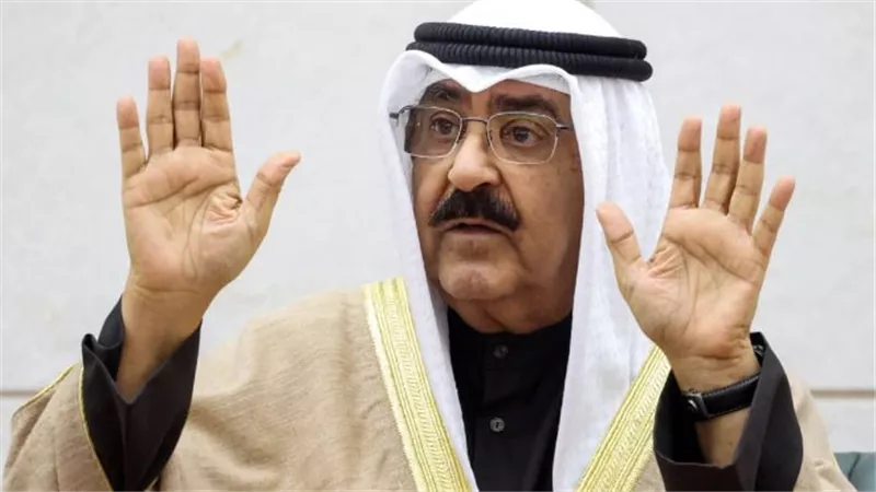 أمير الكويت يتلقى رسالة من رئيس وزراء باكستان تتصل بالعلاقات الثنائية
