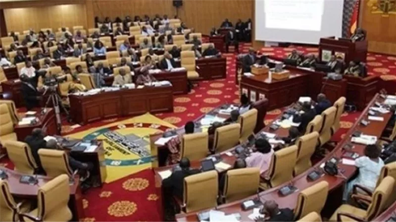 البرلمان الصومالي يصادق بالأغلبية على تعديل الدستور