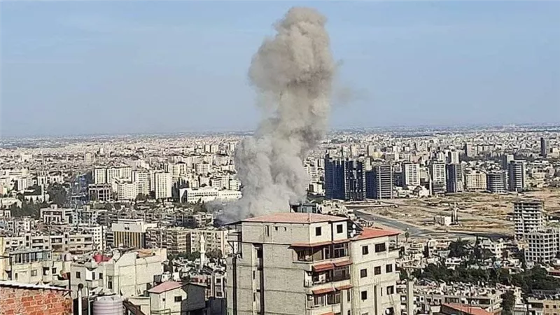 مصدر عسكري سوري: القصف الإسرائيلي استهدف القنصلية الإيرانية في دمشق