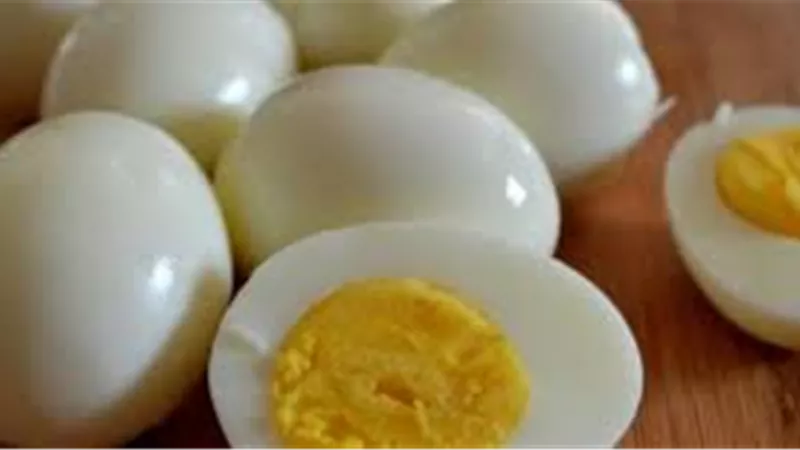 فوائد تناول البيض المسلوق على الريق