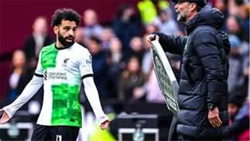 تعرف على التطورات الجديدة في أزمة محمد صلاح وكلوب