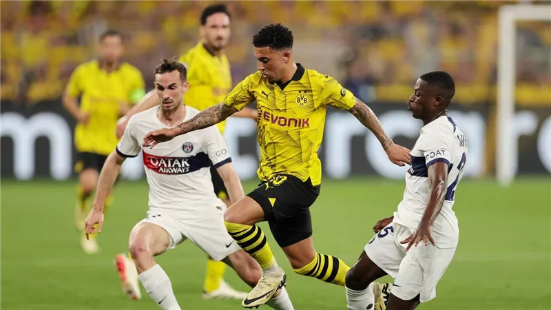 تاريخ مواجهات باريس سان جيرمان وبروسيا دورتموند قبل موقعة الليلة بدوري الأبطال