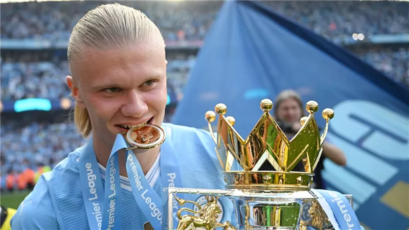 جوائز الدوري الإنجليزي 2024 بعد الختام الرسمي.. فودين الأفضل وهالاند الهداف