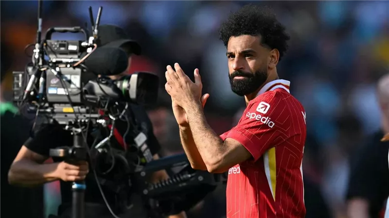 محمد صلاح ضمن قائمة المرشحين للتشكيل الأفضل في الدوري الإنجليزي