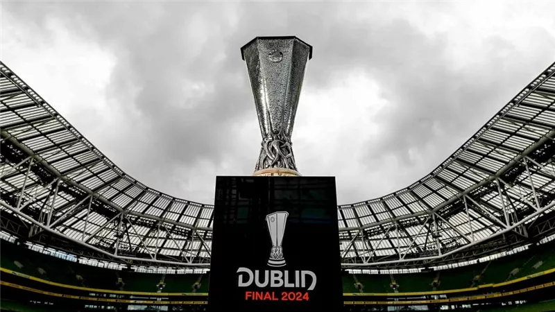 قبل نهائي الليلة.. أكثر الأندية تتويجا بلقب الدوري الأوروبي في التاريخ