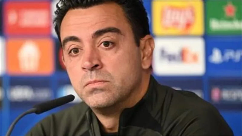 تشافي يوجه نصيحة لخليفته في تدريب برشلونة بعد إعلان النادي عن إقالته
